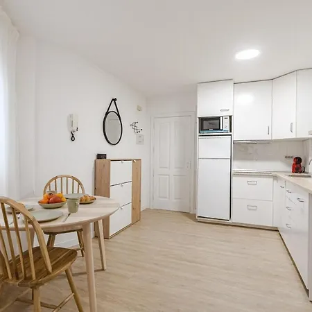 With Aircon * Puerto de Santiago (Tenerife)