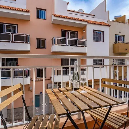 Apartment With Aircon